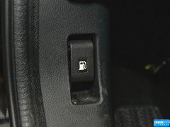 2015款 1.5T 手动 两驱尊贵型 5座