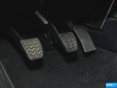 2015款 1.5T 手动 两驱尊贵型 5座