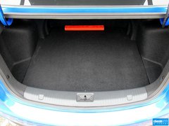2015款 1.6L 自动 乐趣型