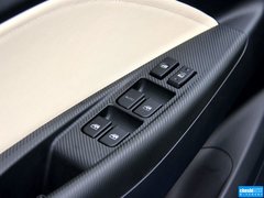2015款 1.6L 自动 乐趣型