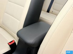 2015款 1.6L 自动 乐趣型
