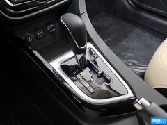 2015款 1.6L 自动 乐趣型