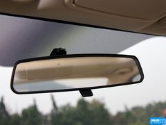 2015款 1.6L 自动 乐趣型