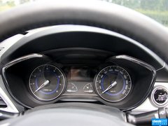 2015款 1.6L 自动 乐趣型