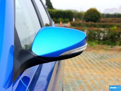 2015款 1.6L 自动 乐趣型