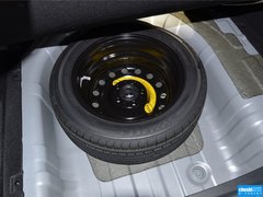2015款 1.6L 自动 乐趣型