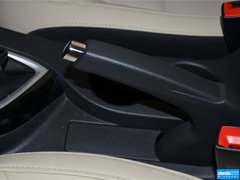 2015款 1.6L 自动 乐趣型