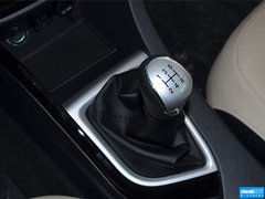 2015款 1.6L 自动 乐趣型
