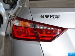 2015款 1.6L 自动 乐趣型