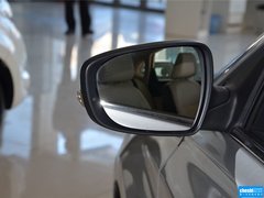 2015款 1.6L 自动 乐趣型