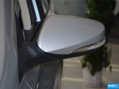 2015款 1.6L 自动 乐趣型