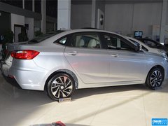 2015款 1.6L 自动 乐趣型