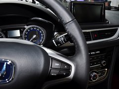 2015款 1.6L 自动 乐动型