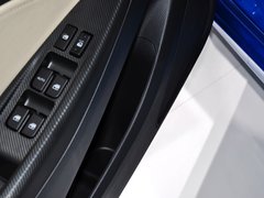 2015款 1.6L 自动 乐动型