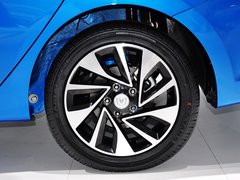 2015款 1.6L 自动 乐动型