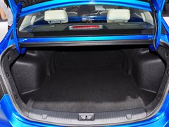 2015款 1.6L 自动 乐动型