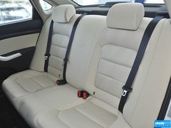 2015款 1.6L 自动 乐动型