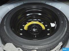 2015款 1.6L 自动 乐动型