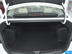 2015款 1.6L 自动 乐动型