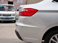 2015款 1.6L 手动 乐享型