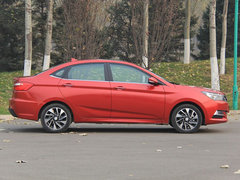 2015款 1.6L 手动 乐趣型