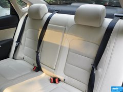 2015款 1.6L 手动 乐趣型