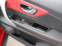 2015款 1.5L 手动 豪华型 5座