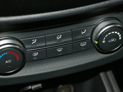 2015款 1.5L 手动 豪华型 5座