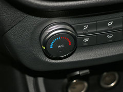 2015款 1.5L 手动 豪华型 5座