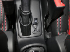 2015款 1.5L 手动 豪华型 5座