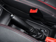 2015款 1.5L 手动 都市型 5座