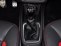 2015款 1.5L 手动 都市型 5座
