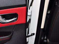 2015款 1.5L 手动 尊贵型 5座