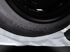 2015款 1.5L 手动 尊贵型 5座