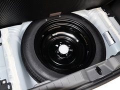 2015款 1.5L 手动 尊贵型 5座