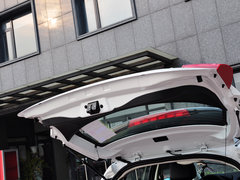 2015款 1.5L 手动 尊贵型 5座