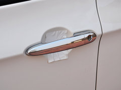 2015款 1.5L 手动 尊贵型 5座