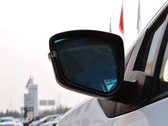 2015款 1.5L 手动 尊贵型 5座