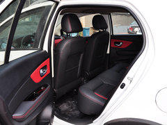 2015款 1.5L 手动 尊贵型 5座