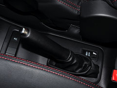 2015款 1.5L 手动 尊贵型 5座