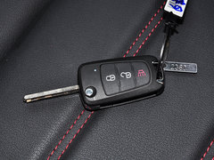 2015款 1.5L 手动 尊贵型 5座