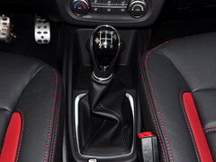 2015款 1.5L 手动 尊贵型 5座
