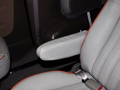 2014款 2.0L 手动 财富快车经典版4G63
