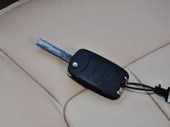 2014款 1.5L 手动 豪华导航ESP版 7座