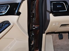 2014款 1.5L 手动 豪华导航ESP版 7座