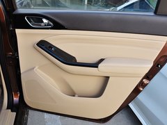 2014款 1.5L 手动 豪华导航ESP版 7座