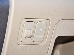 2014款 1.5L 手动 豪华导航ESP版 7座