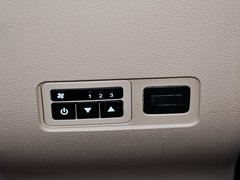 2014款 1.5L 手动 豪华导航ESP版 7座