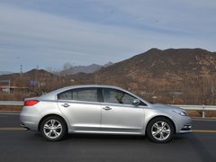 2015款 1.5T CVT 尊贵型