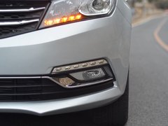 2015款 1.5T CVT 尊贵型